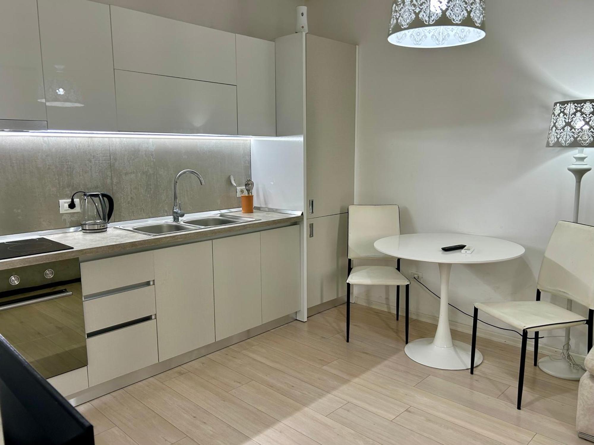 A&X Lovely And Central Apartment - 24H Self Check-In Tirana Exterior photo